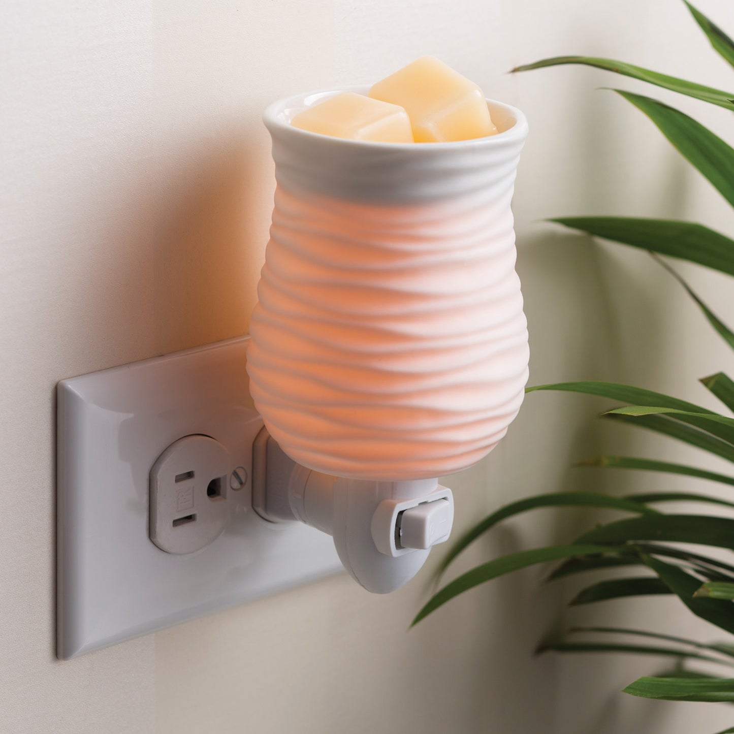 Harmony Pluggable Fragrance Warmer